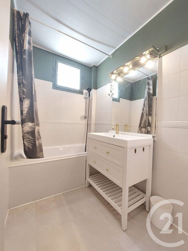 Appartement F3 à louer - 3 pièces - 59.22 m2 - CHOISY LE ROI - 94 - ILE-DE-FRANCE - Century 21 Acv