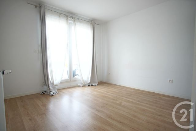 Appartement F4 à louer - 4 pièces - 81.17 m2 - CHOISY LE ROI - 94 - ILE-DE-FRANCE - Century 21 Acv