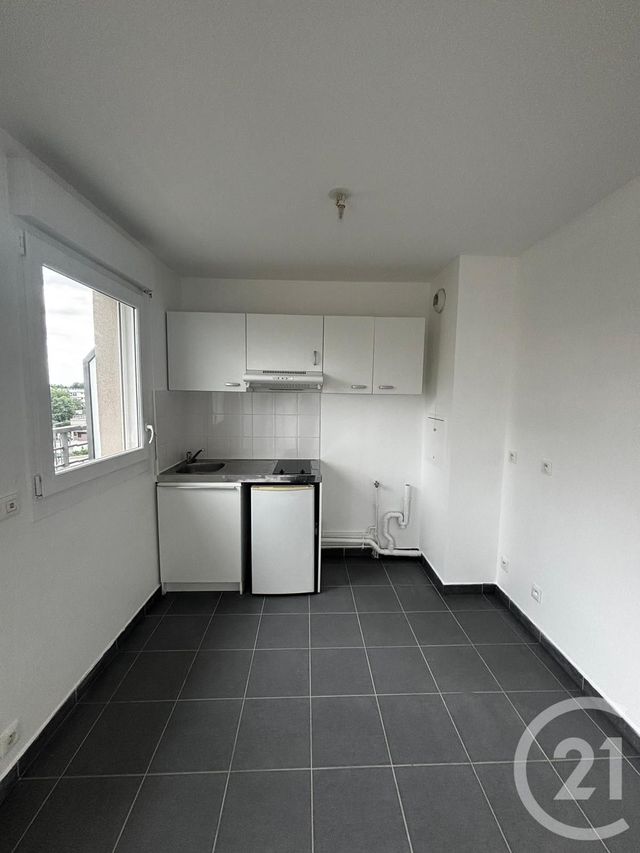Appartement Studio à louer - 1 pièce - 26.5 m2 - CHOISY LE ROI - 94 - ILE-DE-FRANCE - Century 21 Acv