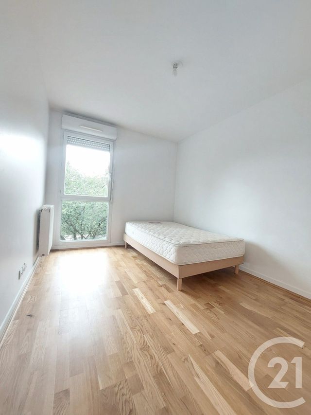 Appartement F5 à louer - 5 pièces - 94.02 m2 - CRETEIL - 94 - ILE-DE-FRANCE - Century 21 Acv