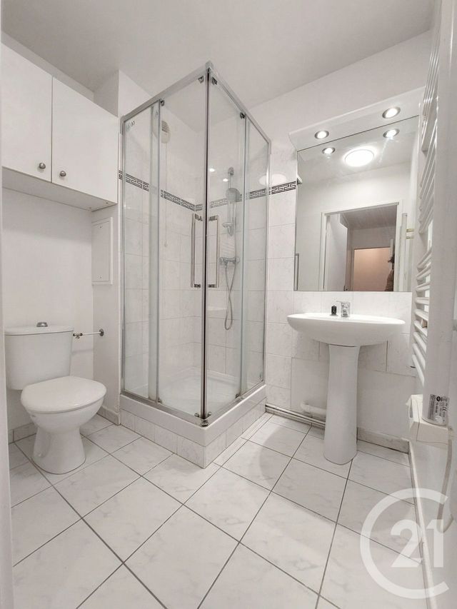 Appartement F5 à louer - 5 pièces - 94.02 m2 - CRETEIL - 94 - ILE-DE-FRANCE - Century 21 Acv