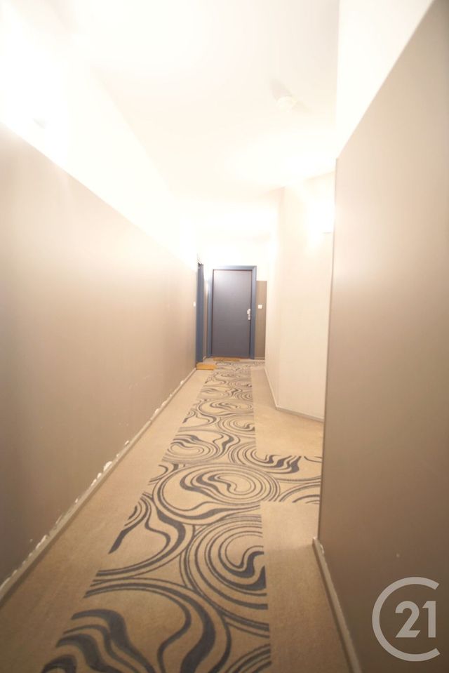 Appartement F1 à louer - 1 pièce - 32.4 m2 - VILLENEUVE LE ROI - 94 - ILE-DE-FRANCE - Century 21 Acv