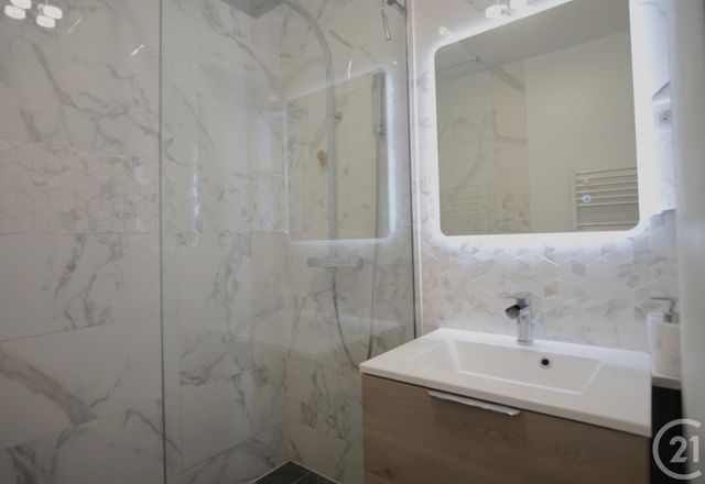 Appartement F2 à louer - 2 pièces - 54.72 m2 - CRETEIL - 94 - ILE-DE-FRANCE - Century 21 Acv