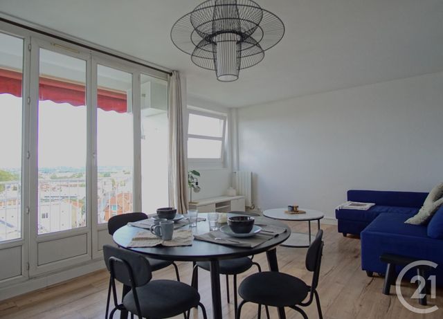 Appartement F2 à louer - 2 pièces - 54.72 m2 - CRETEIL - 94 - ILE-DE-FRANCE - Century 21 Acv