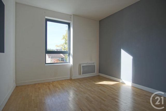 Appartement F2 à louer - 2 pièces - 49.26 m2 - ORLY - 94 - ILE-DE-FRANCE - Century 21 Acv
