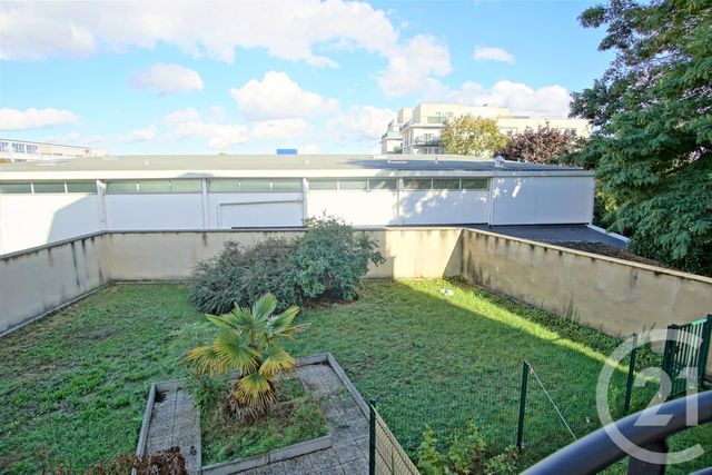 Appartement F1 à louer - 1 pièce - 21.3 m2 - CHOISY LE ROI - 94 - ILE-DE-FRANCE - Century 21 Acv