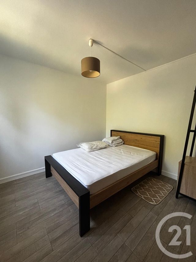 Appartement F2 à louer - 2 pièces - 40.25 m2 - CRETEIL - 94 - ILE-DE-FRANCE - Century 21 Acv