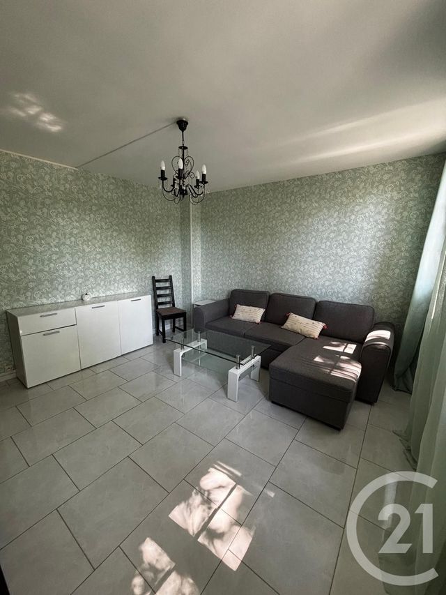 Appartement F2 à louer - 2 pièces - 40.25 m2 - CRETEIL - 94 - ILE-DE-FRANCE - Century 21 Acv