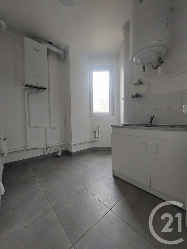 Appartement F2 à louer - 2 pièces - 33.94 m2 - CHOISY LE ROI - 94 - ILE-DE-FRANCE - Century 21 Acv