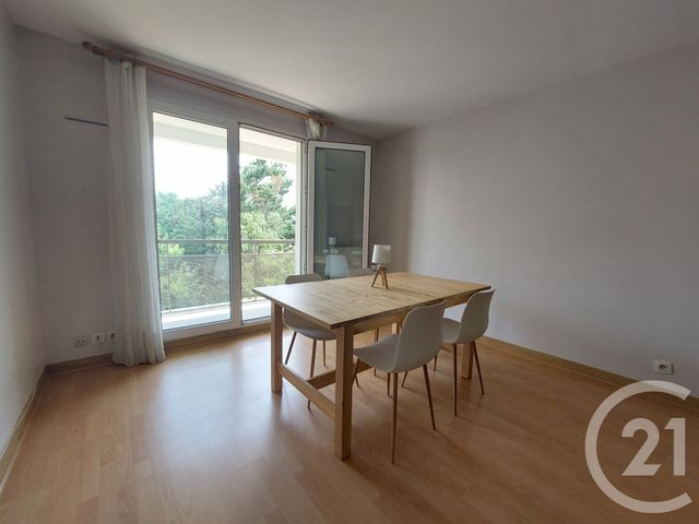 Appartement F4 à louer - 4 pièces - 79.0 m2 - BONNEUIL SUR MARNE - 94 - ILE-DE-FRANCE - Century 21 Acv