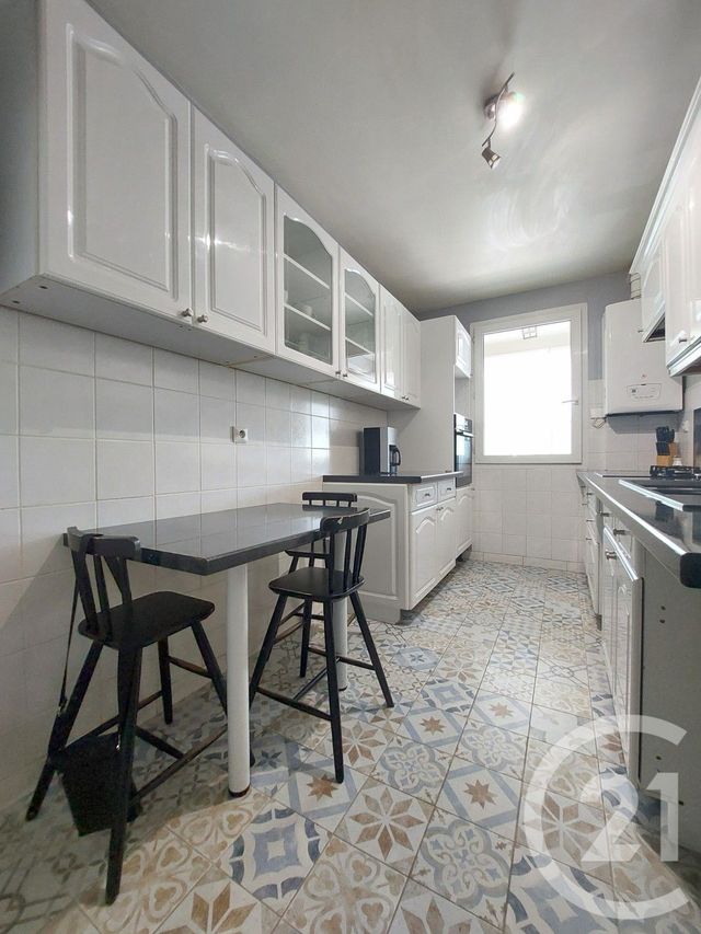 Appartement F4 à louer - 4 pièces - 79.0 m2 - BONNEUIL SUR MARNE - 94 - ILE-DE-FRANCE - Century 21 Acv