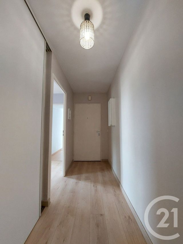 Appartement F4 à louer - 4 pièces - 79.0 m2 - BONNEUIL SUR MARNE - 94 - ILE-DE-FRANCE - Century 21 Acv