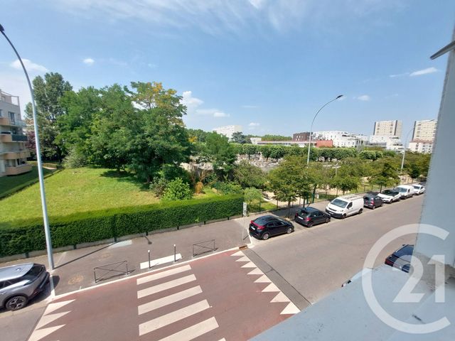 Appartement F4 à louer - 4 pièces - 79.0 m2 - BONNEUIL SUR MARNE - 94 - ILE-DE-FRANCE - Century 21 Acv