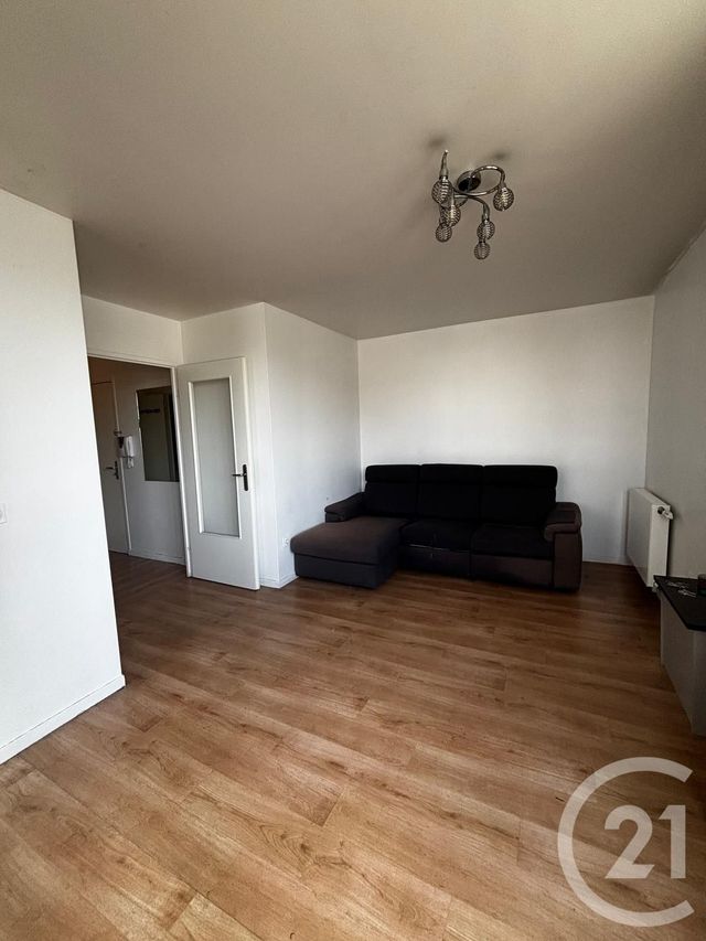 Appartement F3 bis à louer - 3 pièces - 58.83 m2 - ORLY - 94 - ILE-DE-FRANCE - Century 21 Acv