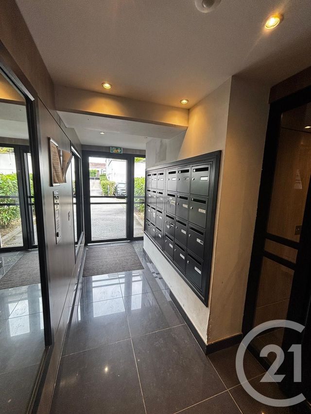 Appartement F2 à louer - 2 pièces - 42.11 m2 - CHOISY LE ROI - 94 - ILE-DE-FRANCE - Century 21 Acv