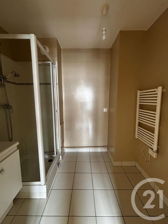 Appartement F2 à louer - 2 pièces - 42.11 m2 - CHOISY LE ROI - 94 - ILE-DE-FRANCE - Century 21 Acv