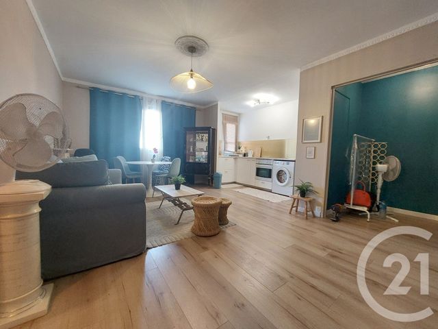 Appartement F2 à louer - 2 pièces - 41.72 m2 - MAISONS ALFORT - 94 - ILE-DE-FRANCE - Century 21 Acv