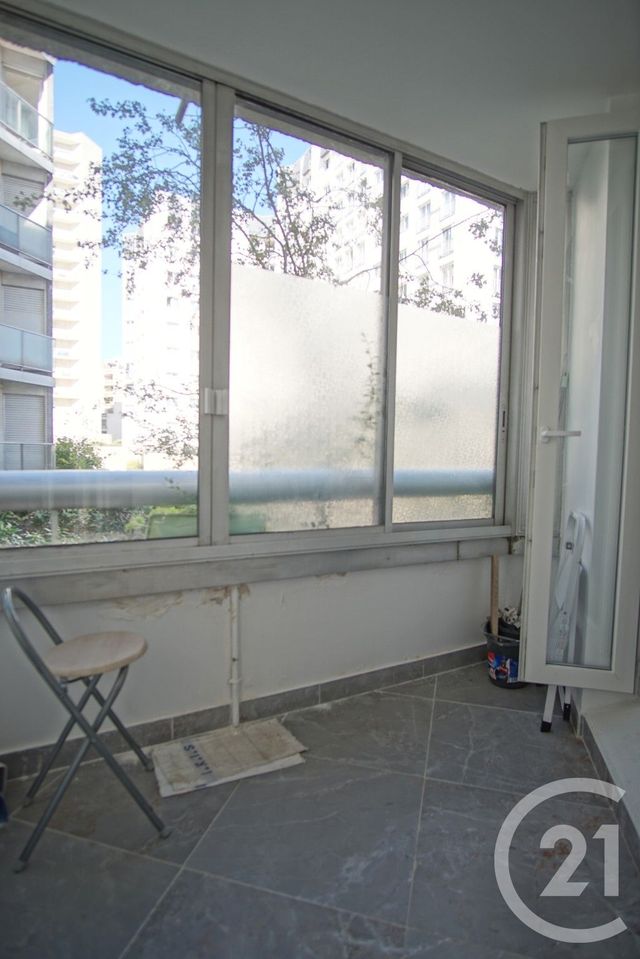 Appartement F2 à louer - 2 pièces - 45.0 m2 - CRETEIL - 94 - ILE-DE-FRANCE - Century 21 Acv