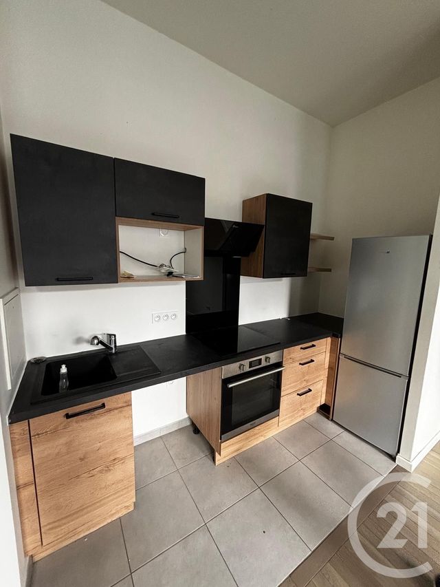Appartement F2 à louer - 2 pièces - 47.7 m2 - CRETEIL - 94 - ILE-DE-FRANCE - Century 21 Acv