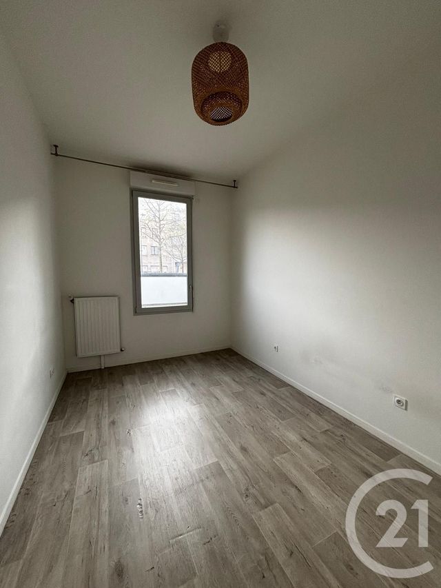 Appartement F2 à louer - 2 pièces - 47.7 m2 - CRETEIL - 94 - ILE-DE-FRANCE - Century 21 Acv