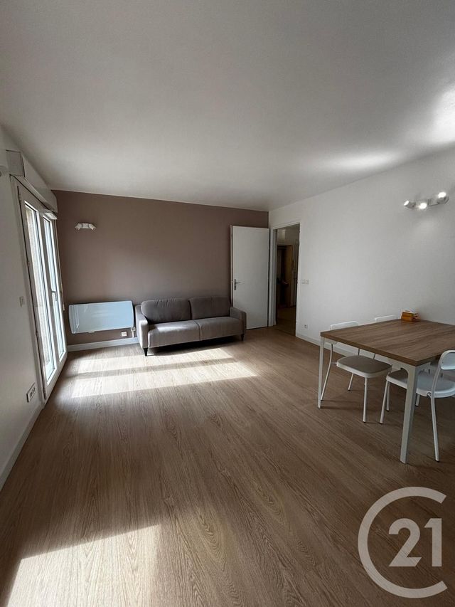 Appartement F2 à louer - 2 pièces - 42.85 m2 - CHOISY LE ROI - 94 - ILE-DE-FRANCE - Century 21 Acv