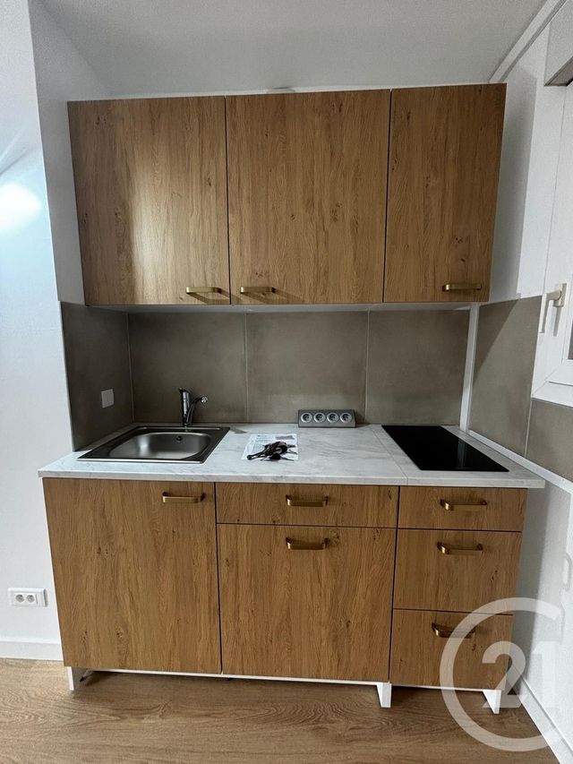 Appartement Studio à louer - 1 pièce - 25.78 m2 - CHOISY LE ROI - 94 - ILE-DE-FRANCE - Century 21 Acv
