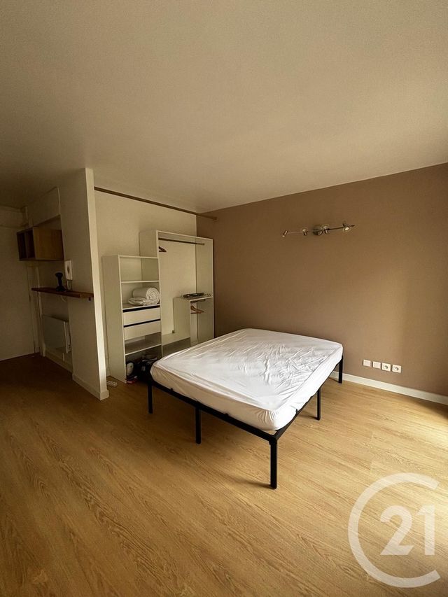 Appartement Studio à louer - 1 pièce - 25.78 m2 - CHOISY LE ROI - 94 - ILE-DE-FRANCE - Century 21 Acv