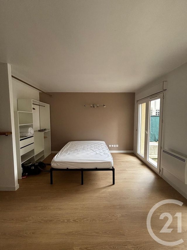 Appartement Studio à louer - 1 pièce - 25.78 m2 - CHOISY LE ROI - 94 - ILE-DE-FRANCE - Century 21 Acv