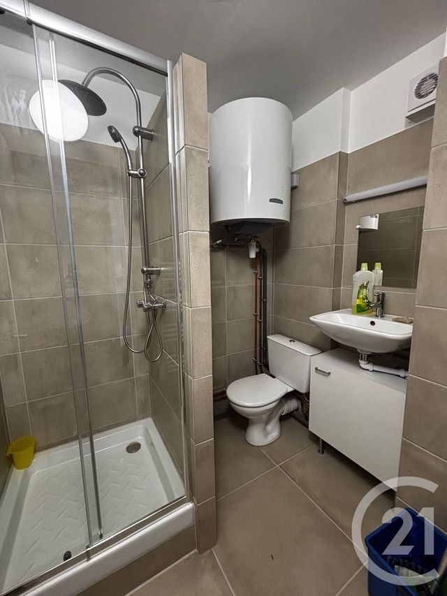 Appartement Studio à louer - 1 pièce - 25.78 m2 - CHOISY LE ROI - 94 - ILE-DE-FRANCE - Century 21 Acv