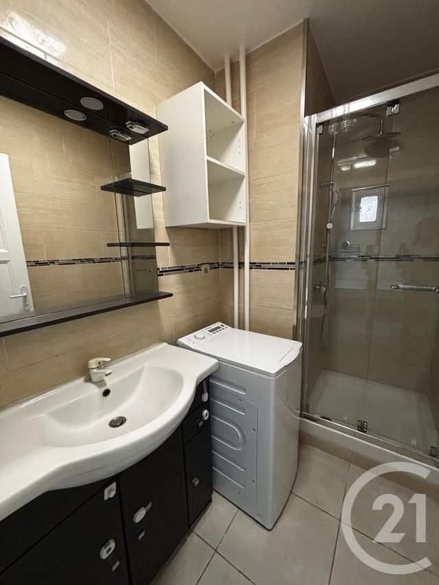 Appartement F3 à louer - 3 pièces - 52.35 m2 - CRETEIL - 94 - ILE-DE-FRANCE - Century 21 Acv