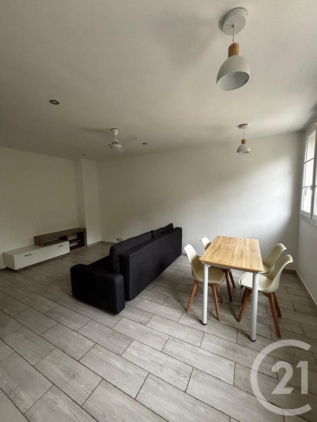Appartement F3 à louer - 3 pièces - 52.35 m2 - CRETEIL - 94 - ILE-DE-FRANCE - Century 21 Acv
