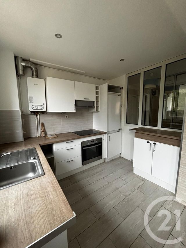 Appartement F3 à louer - 3 pièces - 52.35 m2 - CRETEIL - 94 - ILE-DE-FRANCE - Century 21 Acv