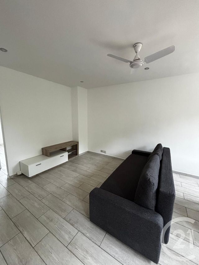 Appartement F3 à louer - 3 pièces - 52.35 m2 - CRETEIL - 94 - ILE-DE-FRANCE - Century 21 Acv