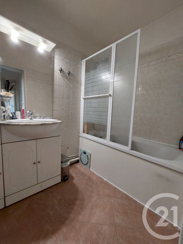 Appartement F2 à louer - 2 pièces - 47.92 m2 - CHOISY LE ROI - 94 - ILE-DE-FRANCE - Century 21 Acv