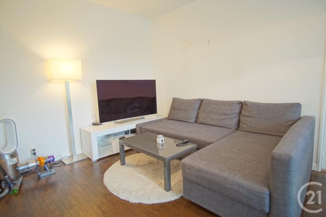 Appartement F2 à louer - 2 pièces - 43.82 m2 - FRESNES - 94 - ILE-DE-FRANCE - Century 21 Acv
