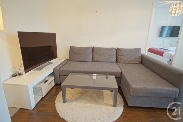 Appartement F2 à louer - 2 pièces - 43.82 m2 - FRESNES - 94 - ILE-DE-FRANCE - Century 21 Acv