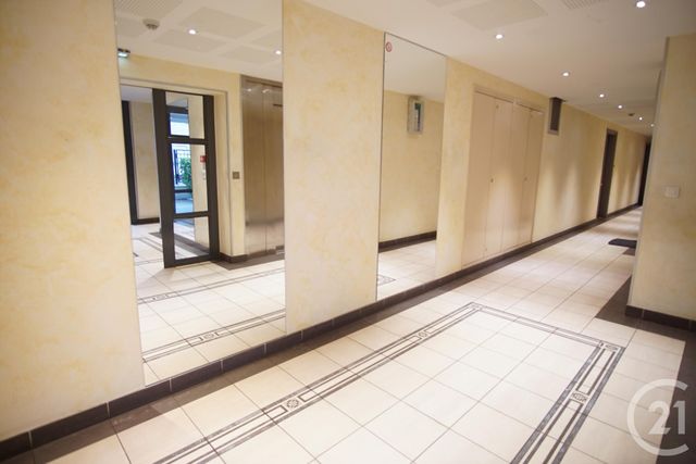 Appartement F2 à louer - 2 pièces - 43.82 m2 - FRESNES - 94 - ILE-DE-FRANCE - Century 21 Acv