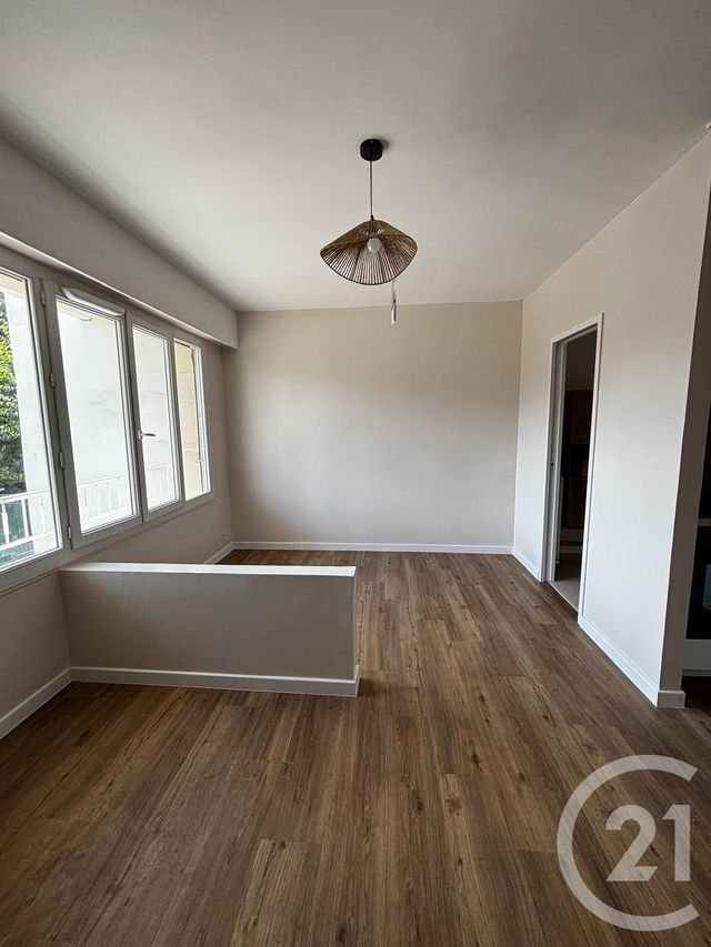 Appartement F1 à louer - 1 pièce - 23.53 m2 - CHESSY - 77 - ILE-DE-FRANCE - Century 21 Acv