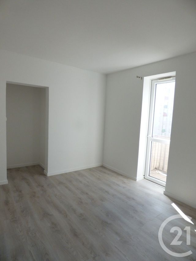 Appartement F3 à louer - 3 pièces - 55.92 m2 - CRETEIL - 94 - ILE-DE-FRANCE - Century 21 Acv