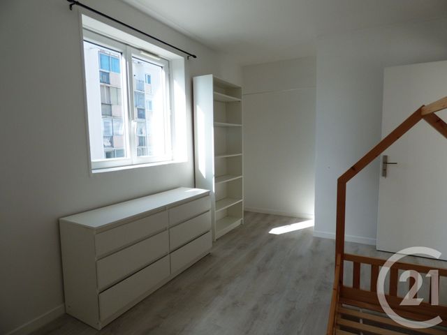 Appartement F3 à louer - 3 pièces - 55.92 m2 - CRETEIL - 94 - ILE-DE-FRANCE - Century 21 Acv