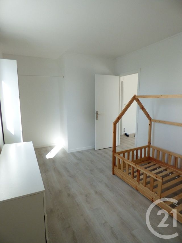 Appartement F3 à louer - 3 pièces - 55.92 m2 - CRETEIL - 94 - ILE-DE-FRANCE - Century 21 Acv