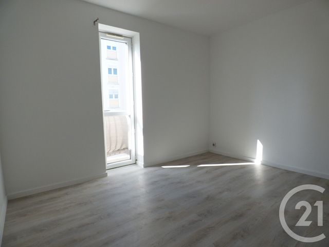 Appartement F3 à louer - 3 pièces - 55.92 m2 - CRETEIL - 94 - ILE-DE-FRANCE - Century 21 Acv