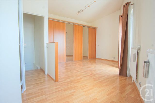 Appartement F4 à louer - 4 pièces - 81.64 m2 - CRETEIL - 94 - ILE-DE-FRANCE - Century 21 Acv