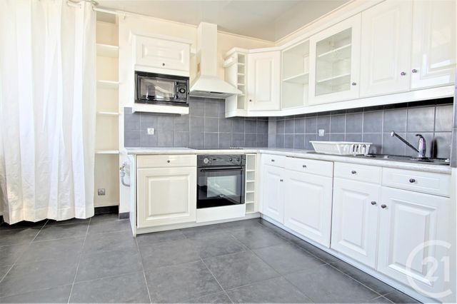 Appartement F4 à louer - 4 pièces - 81.64 m2 - CRETEIL - 94 - ILE-DE-FRANCE - Century 21 Acv