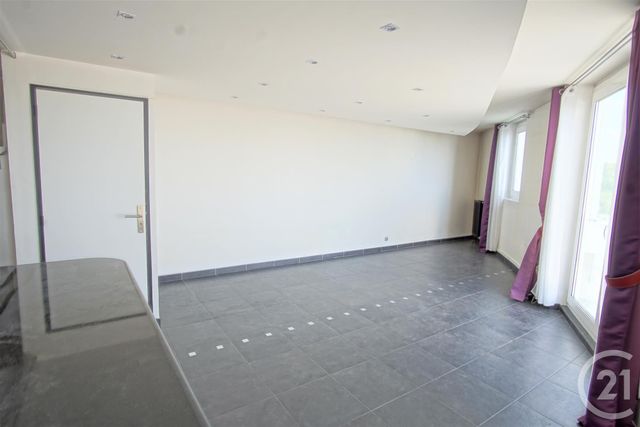 Appartement F4 à louer - 4 pièces - 81.64 m2 - CRETEIL - 94 - ILE-DE-FRANCE - Century 21 Acv