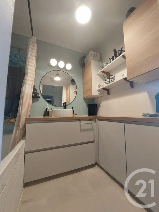 Appartement F4 à louer - 4 pièces - 76.1 m2 - CRETEIL - 94 - ILE-DE-FRANCE - Century 21 Acv