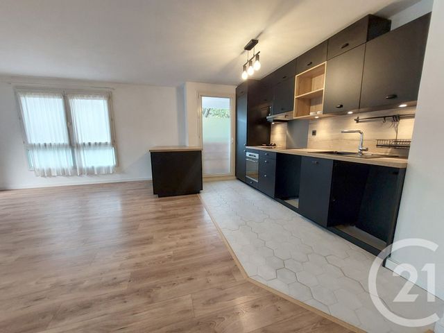 Appartement F4 à louer - 4 pièces - 76.1 m2 - CRETEIL - 94 - ILE-DE-FRANCE - Century 21 Acv