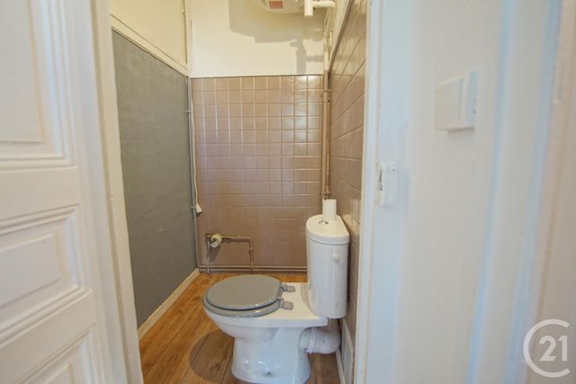 Appartement F2 à louer - 2 pièces - 35.84 m2 - CHOISY LE ROI - 94 - ILE-DE-FRANCE - Century 21 Acv