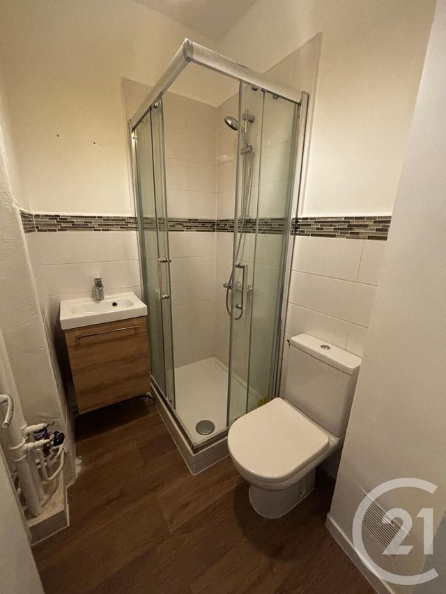 Appartement F1 à louer - 1 pièce - 15.0 m2 - CHOISY LE ROI - 94 - ILE-DE-FRANCE - Century 21 Acv