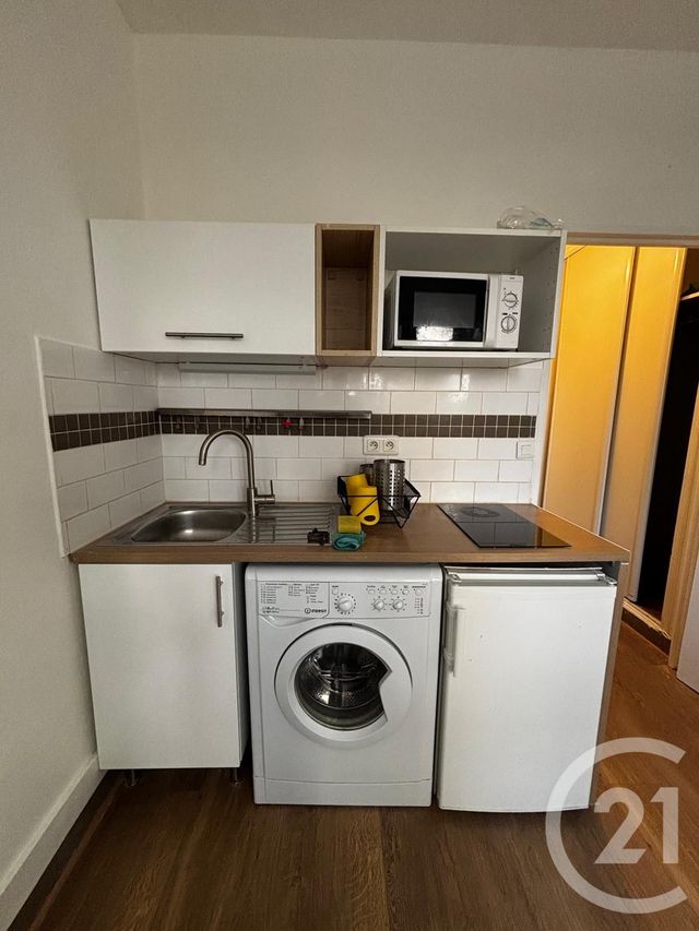 Appartement F1 à louer - 1 pièce - 15.0 m2 - CHOISY LE ROI - 94 - ILE-DE-FRANCE - Century 21 Acv